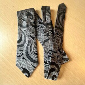 💕2/$30 💕Geoffrey Beene 100% Silk Black/Silver & Grey Paisley Tie
